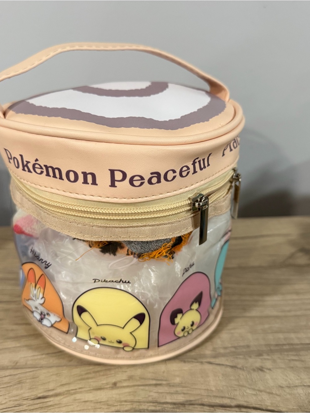 Pokémon Peaceful Pastel Round Cosmetic Case
